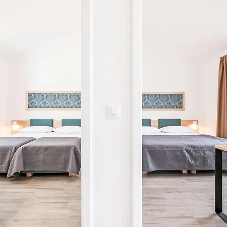 Medena-3 By Interhome トロギール